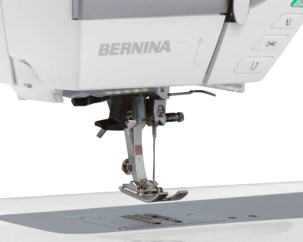 Швейная машина Bernina 735 с вышивальным блоком
