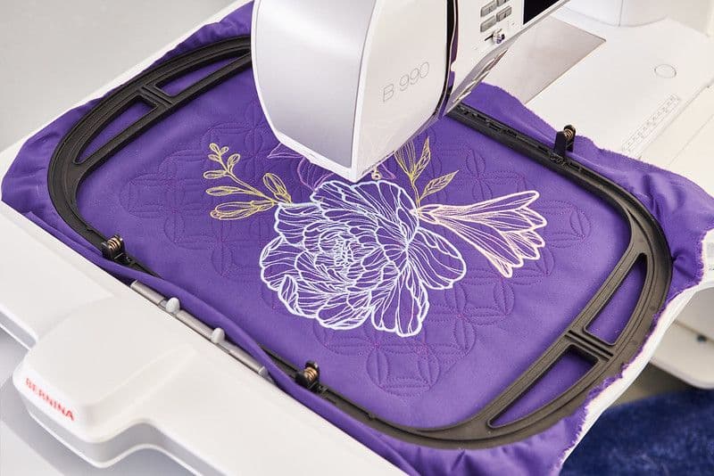 Швейная машина Bernina 990 с вышивальным блоком