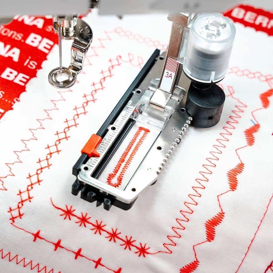 Швейная машина Bernina 790 PRO с вышивальным модулем Швейная машина Bernina 790 PRO с вышивальным модулем